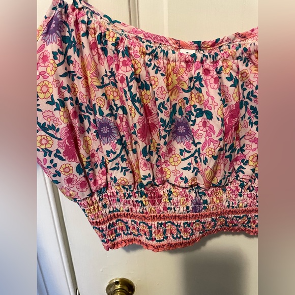 Matching set, crop top and wide leg pants. - Picture 2 of 8